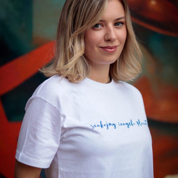 koszulka szukajmy biała